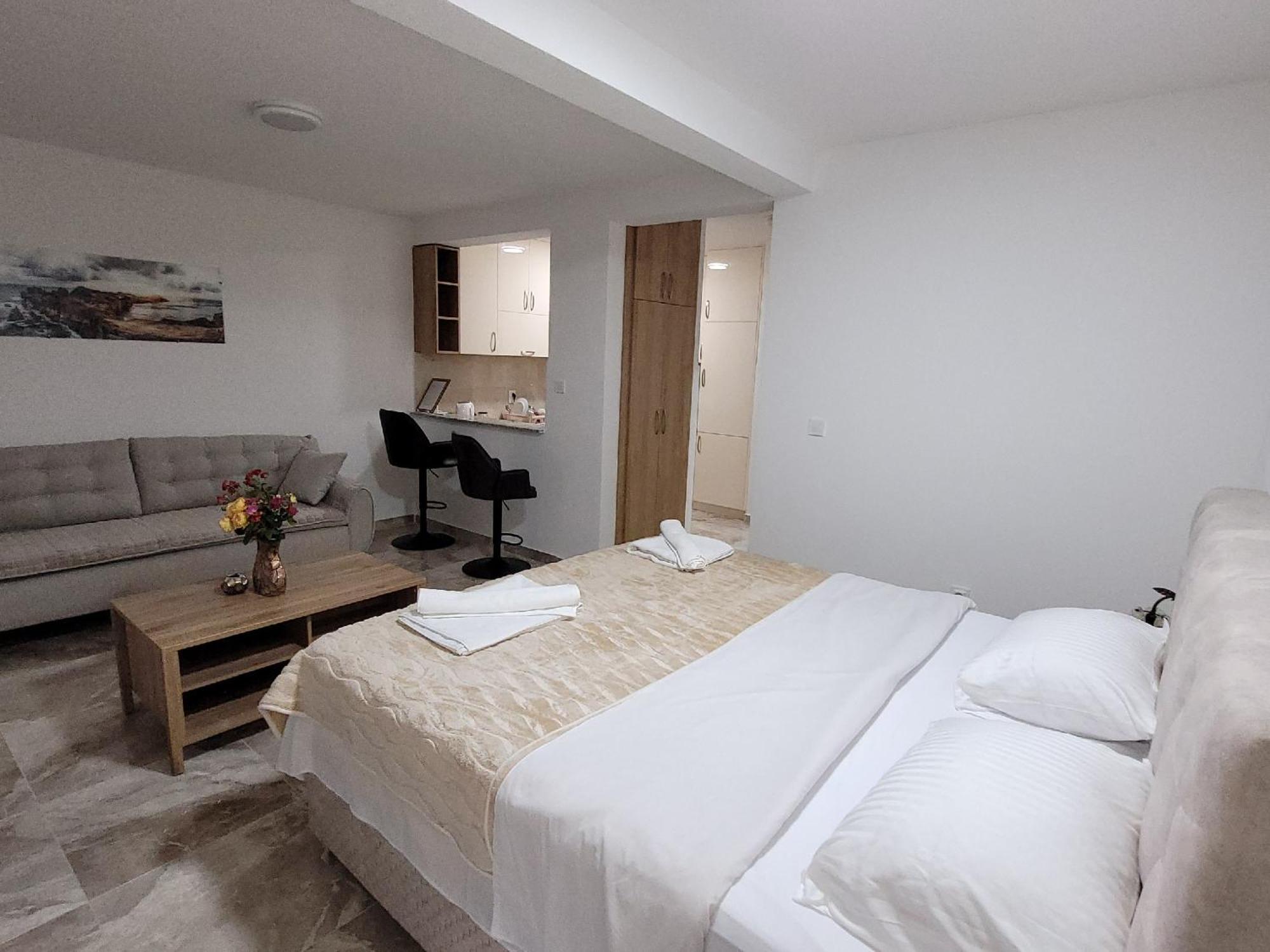 Montenegro Apartments Phoenix With Pool Bar Værelse billede