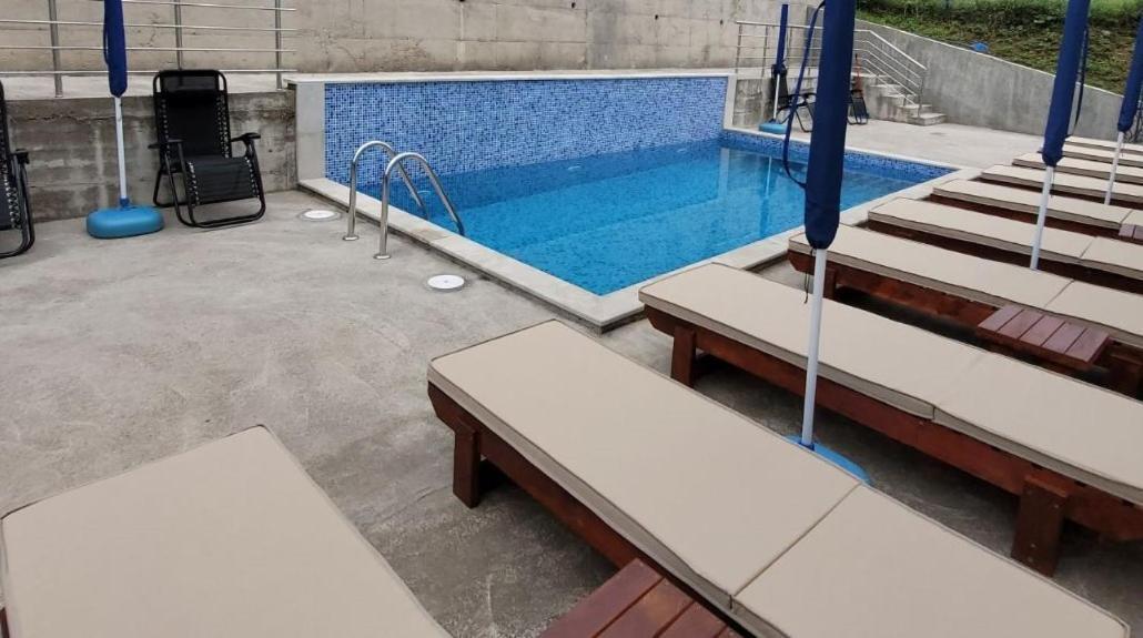 Montenegro Apartments Phoenix With Pool Bar Eksteriør billede