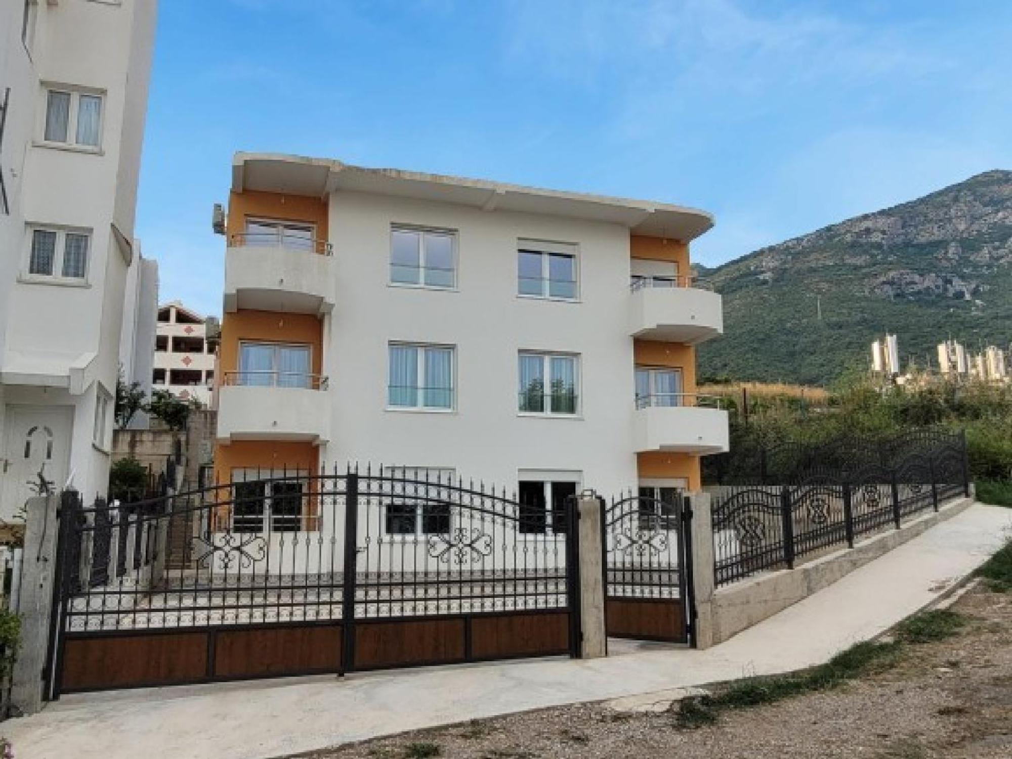 Montenegro Apartments Phoenix With Pool Bar Eksteriør billede